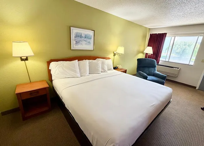 Americas Best Value Inn Saint Ignace