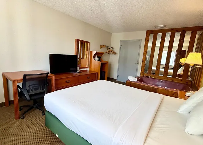 Americas Best Value Inn Saint Ignace