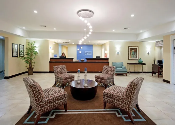 Holiday Inn Express & Suites Meriden By Ihg