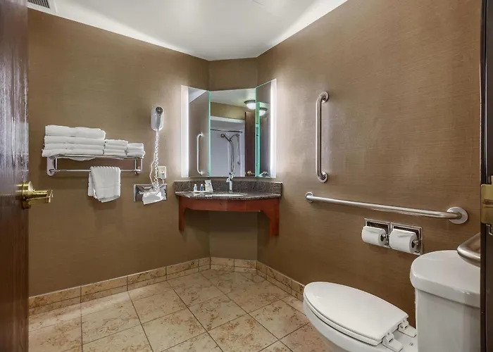 Comfort Suites Green Bay West