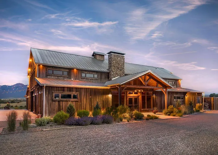 Yellowstone Valley Lodge, An Ascend Collection Hotel