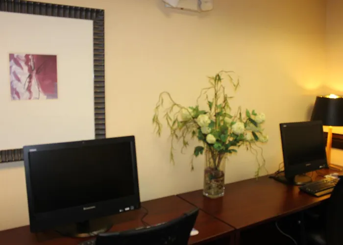 Holiday Inn Express Hotel & Suites - Atlanta/Emory University Area By Ihg