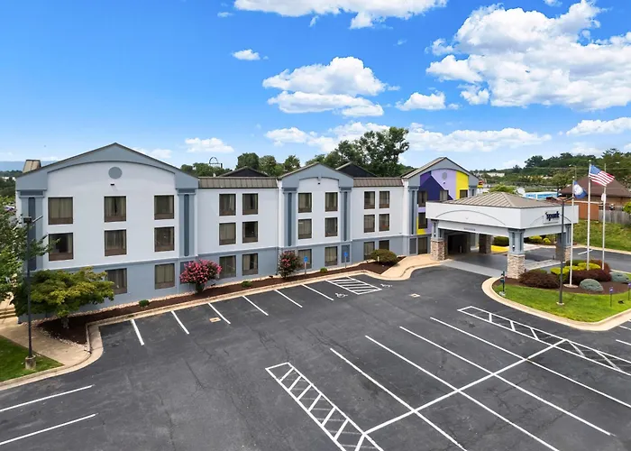 Spark By Hilton Waynesboro