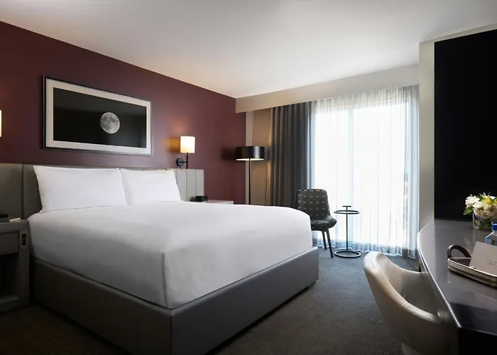 Archer Hotel Boston/Burlington