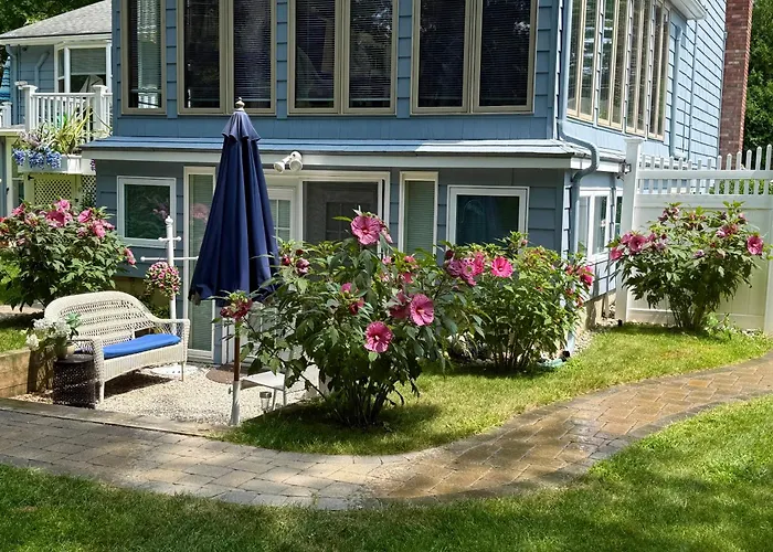 Clear Pond Suite