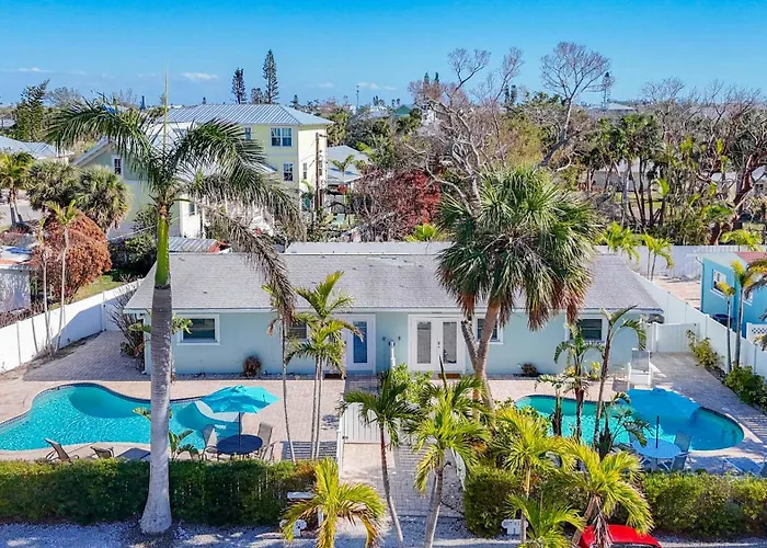 Blue Wave Villa West