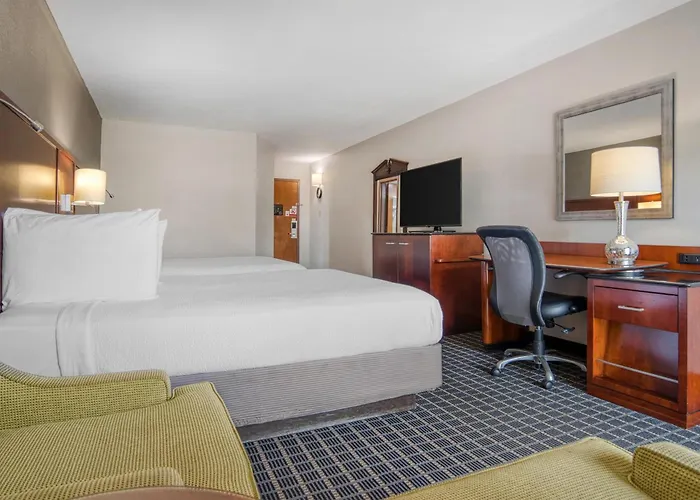 Surestay Plus Hotel By Best Western Greenwood