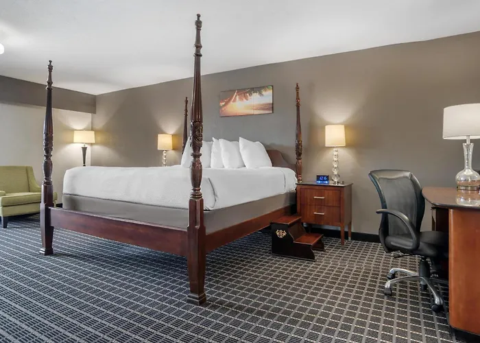 Surestay Plus Hotel By Best Western Greenwood