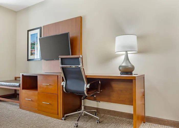 Comfort Suites Greensboro-High Point