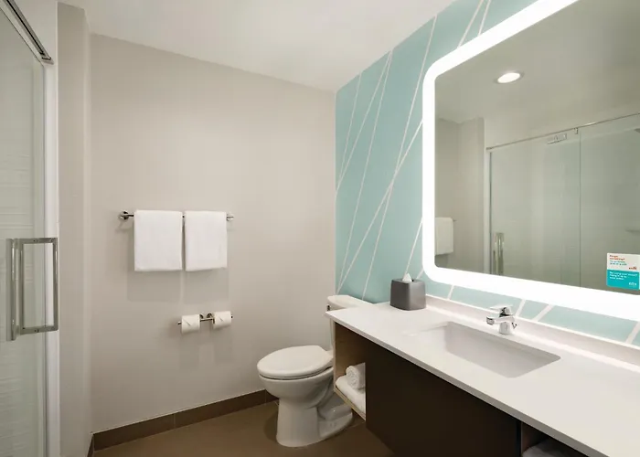 Avid Hotels - Detroit - Warren By Ihg