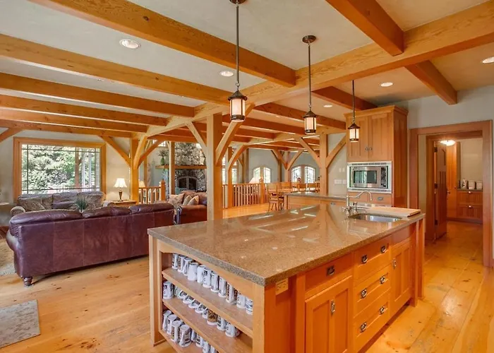 Snowgrass Lodge - A River & Mountain Retreat