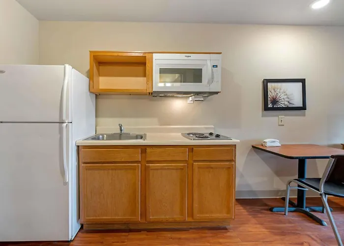 Extended Stay America Select Suites - Indianapolis - Greenwood