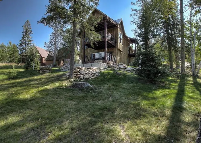 Lost Buffalo Lodge