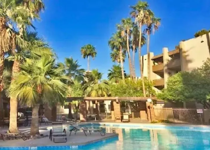 Old Town Scottsdale Walkable Pool Hot Tub