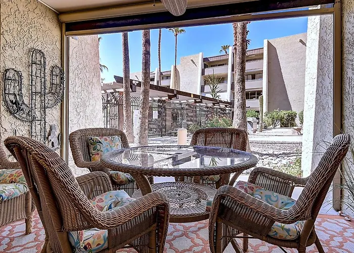 Old Town Scottsdale Walkable Pool Hot Tub