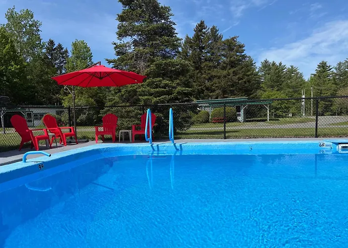 Patio Motor Court