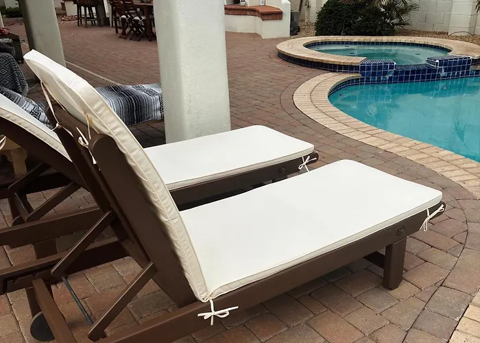 Beautiful Private Casita/Guesthouse W/ Kitchen, Access To Pool/Spa