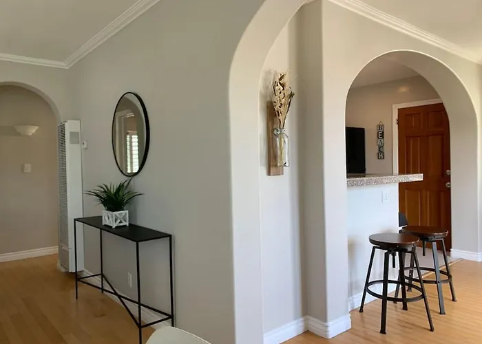 Encinitas Gem - Walk To Downtown & Beaches, Hot Tub