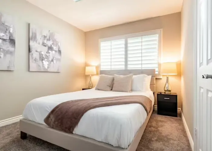 Encinitas Gem - Walk To Downtown & Beaches, Hot Tub