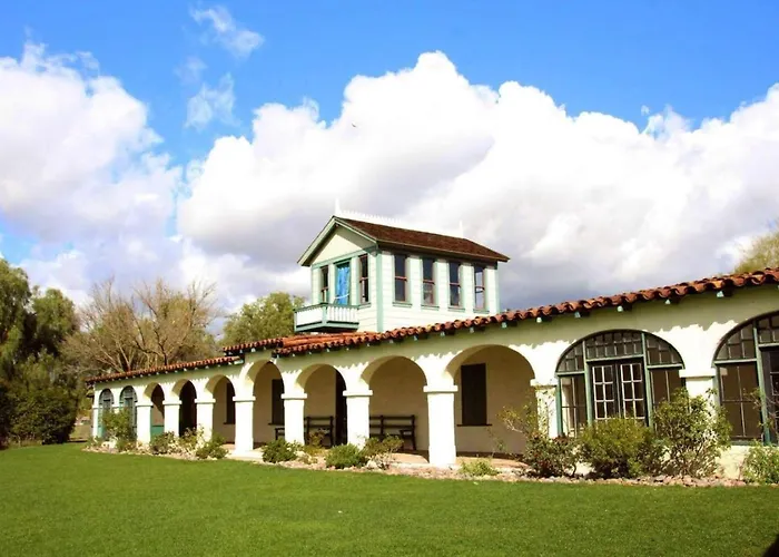 Vista 2-Bedroom Apartment - Free Wifi - Near Beach