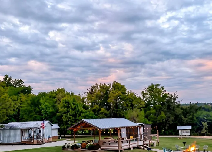 Norfork Studio By White River: Ideal For Fishing!