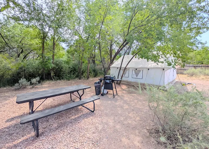 Gateway Glamping
