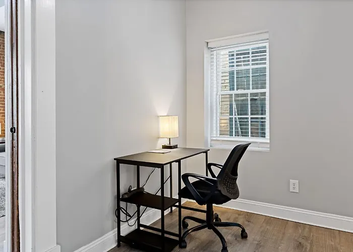 Historic Main St 2Br | Steps To Shops