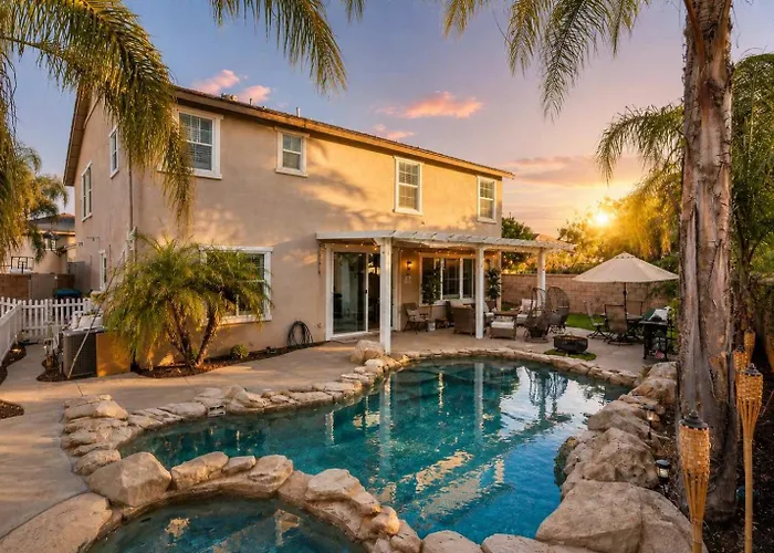 Minutes To Wineries Outdoor Oasis Pool Table