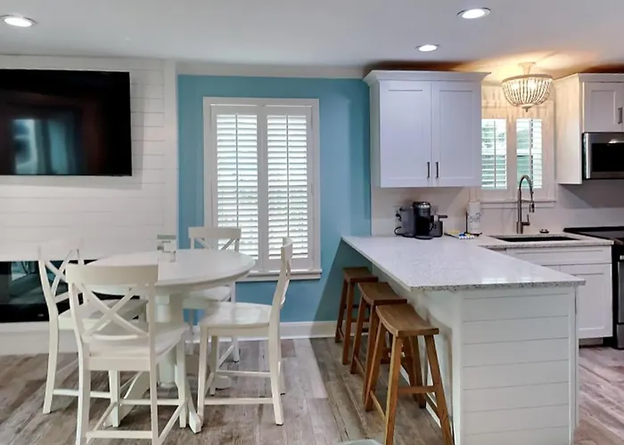 Beachside Villas 911
