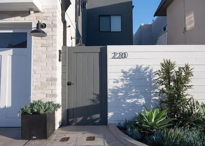 2026 Award Winner, Luxe 2Br, Steps To Sand & Pier, With Fire Pit, Ac And Parking