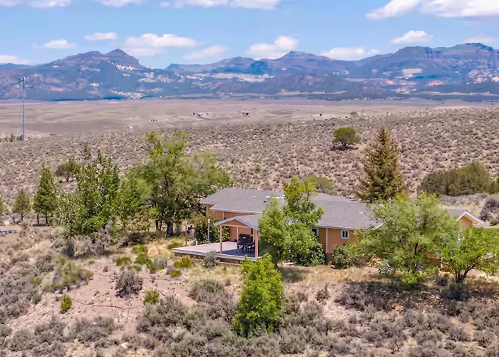 Hilltop Heaven - 5 Star Comfort And Views