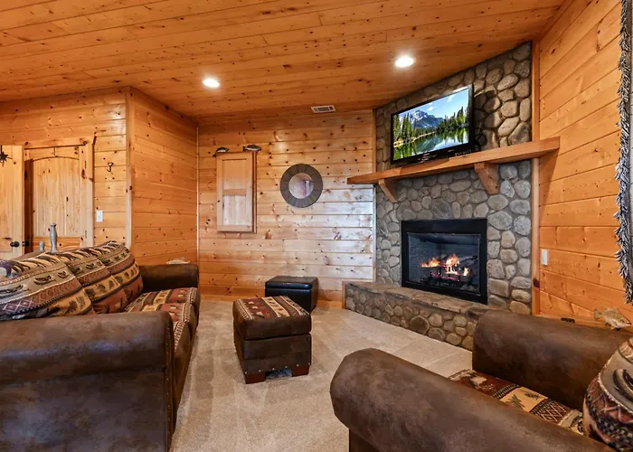 Drink Up The View - Morganton, Ga - Take In Sweeping Mountain Views, Soak In The Hot Tub, Unwind In The Jetted Tub, And Rack Up