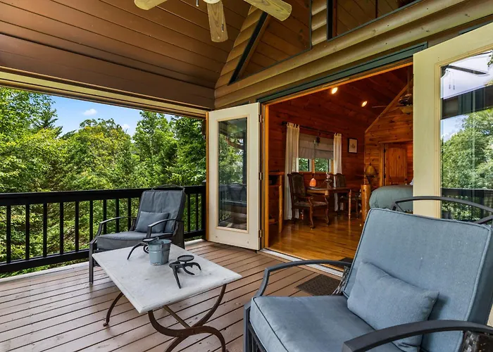 Drink Up The View - Morganton, Ga - Take In Sweeping Mountain Views, Soak In The Hot Tub, Unwind In The Jetted Tub, And Rack Up