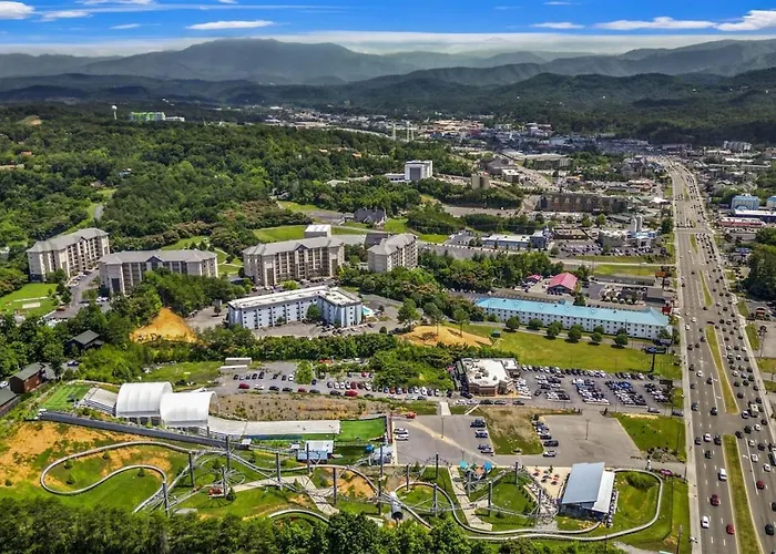 Top Rated Condo - Mtn Views- Pools- Playground