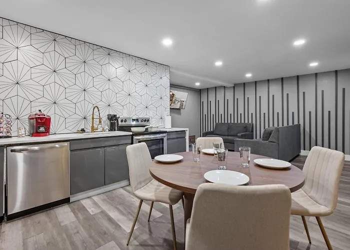 Elegant 2Br Apt Near Med Center With Free Park