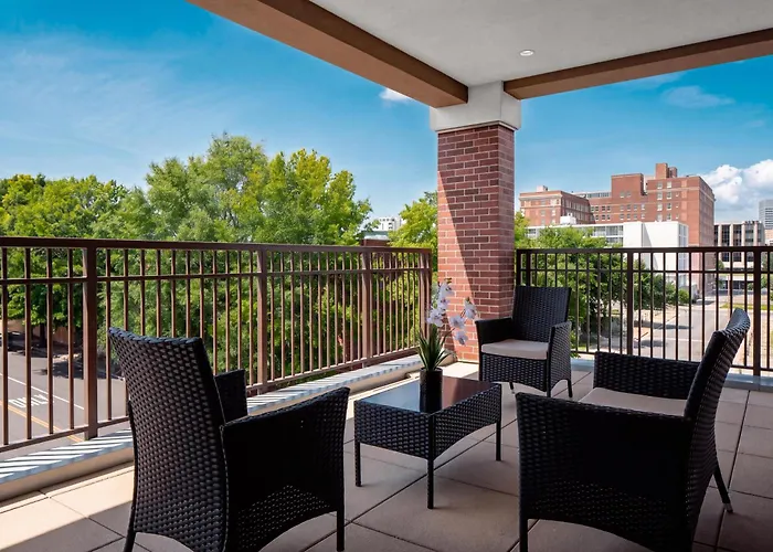 Home2 Suites By Hilton Memphis Downtown