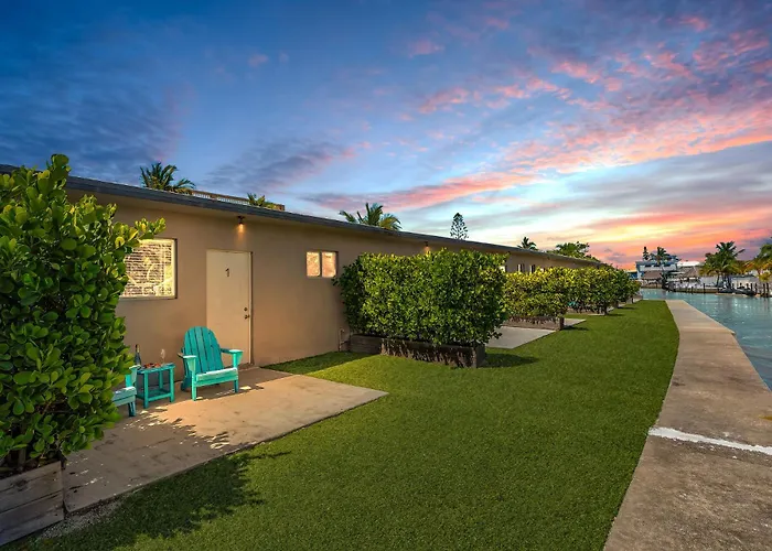 6 Key Largo Waterfront Studio Dock, Snorkel