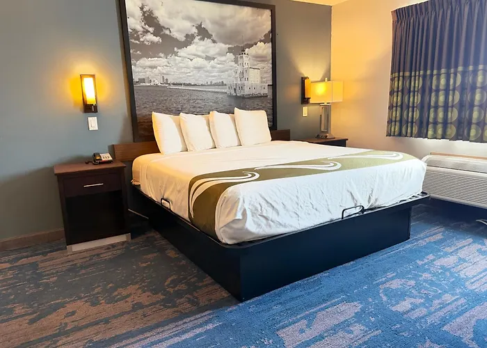 Northwood Inn - Prairie Du Chien
