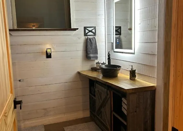 The Knotty Pine Cabin At Cabins Of Wolf Pen Gap