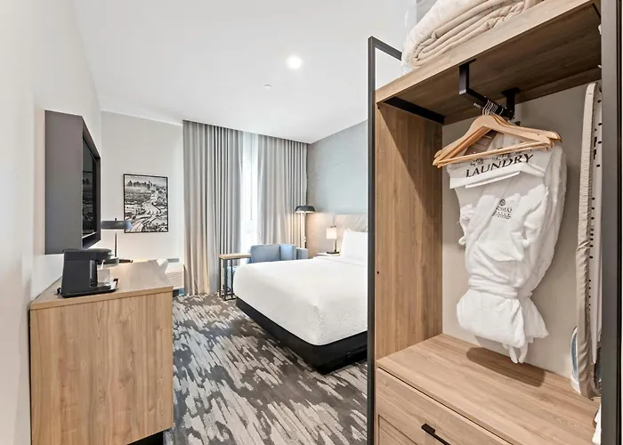 Sandman Signature Dallas Las Colinas Hotel&Suites