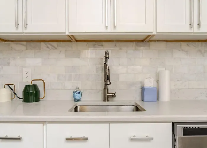 Central 2Br Near Yale Wifi With Washer And Dryer