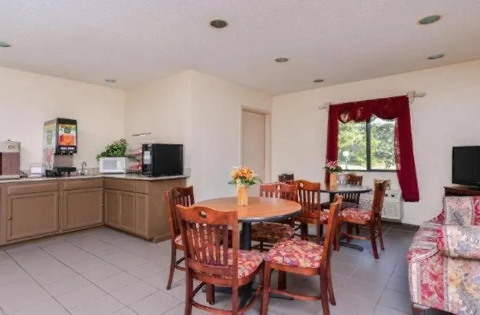 Baymont By Wyndham Acworth