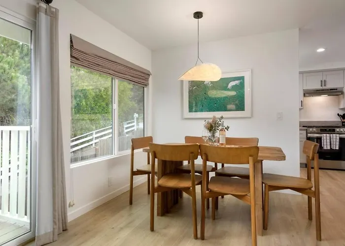 Coastal Living And Family Friendly