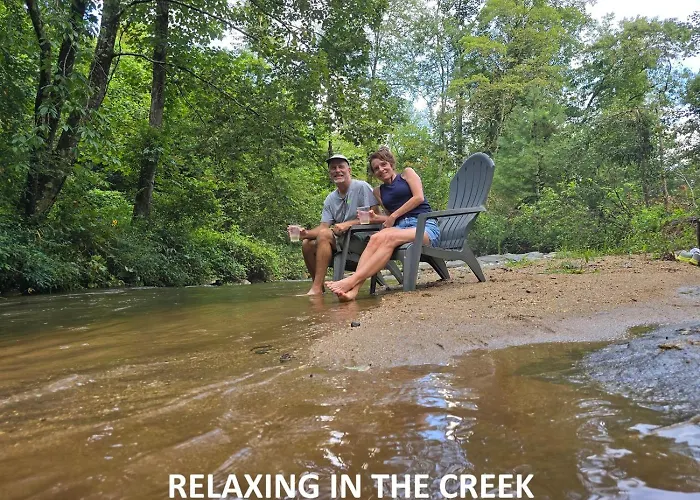 Cozy Warm Creekside Escape W Wifi & Hot Shower