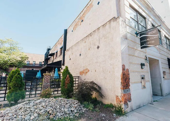 Sanctuary Co 205 Main St Downtown Johnson City