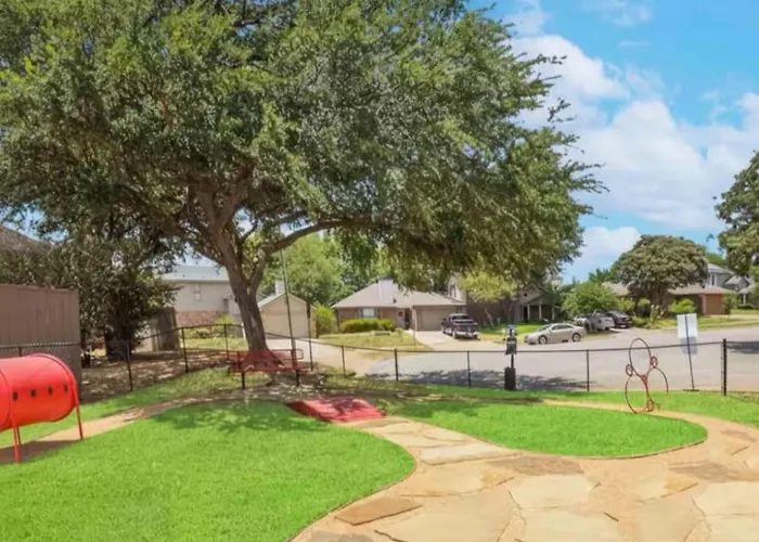 Cute 1Bdr Townhome Near Att Stadium