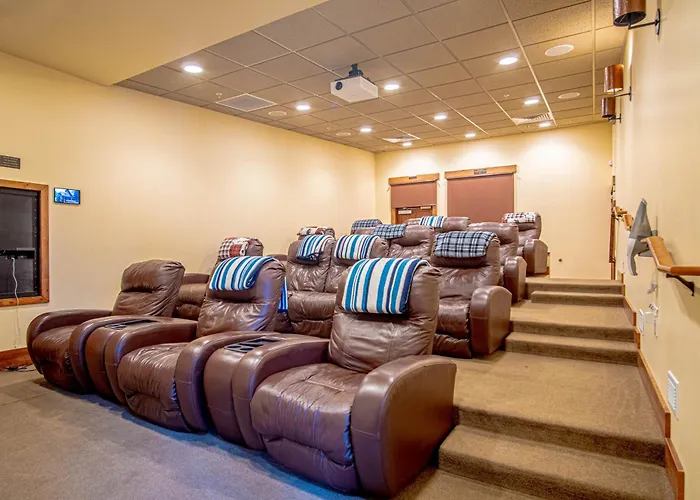 2Bd Sweetwater Condo - Community Park, Pool + Hot Tub