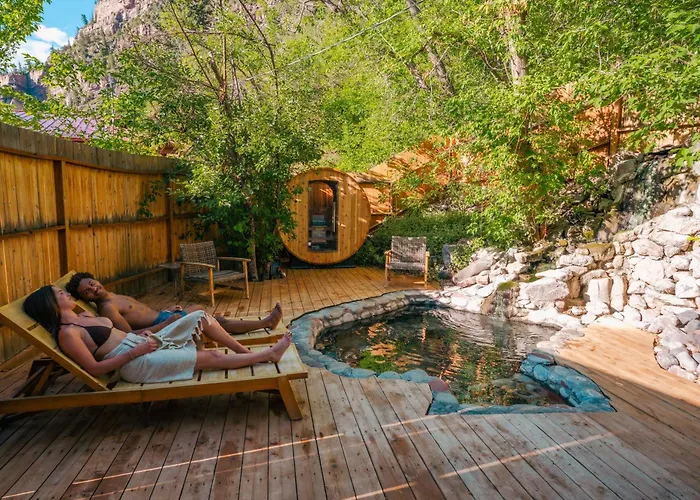 Wiesbaden Hot Springs Hotel & Spa