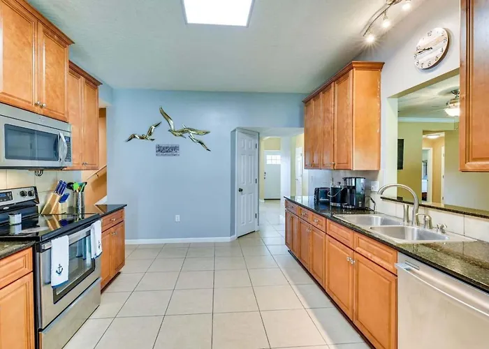 6Br Family Home Near Twin Hills Fire Pit