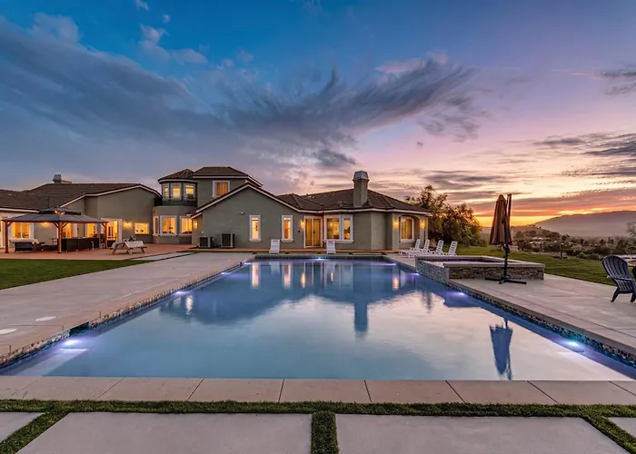 Murrieta Manor - Free 1 Day Spa - Temecula 6-Acre Estate, 50Ft Pool, Spa, Theater & Mini Golf